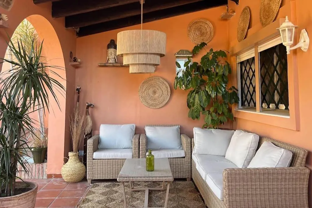 La Barossa Villa Algeciras 0*,