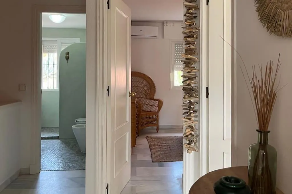 La Barossa Villa Algeciras 0*,